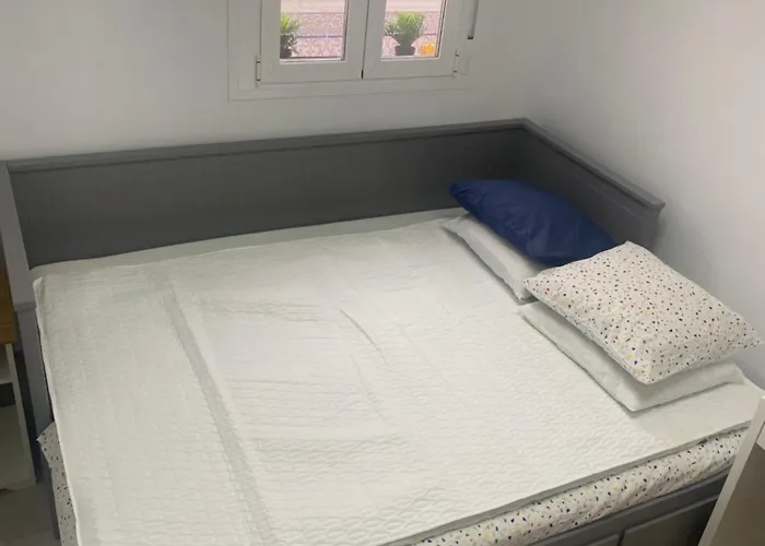 Comfortable Spacious Flat Near Station Apartment *