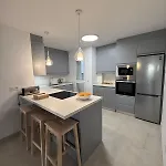 Comfortable Spacious Flat Near Station