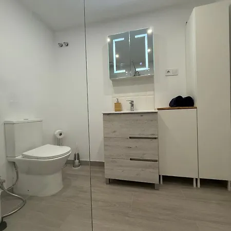 Apartment Comfortable Spacious Flat Near Station