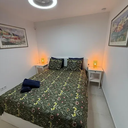 Comfortable Spacious Flat Near Station Apartment *