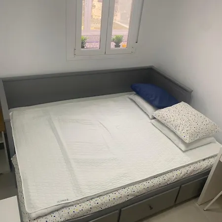 Comfortable Spacious Flat Near Station Apartment *