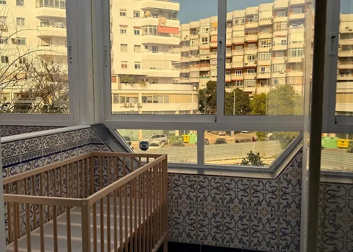 Comfortable Spacious Flat Near Station * Torremolinos