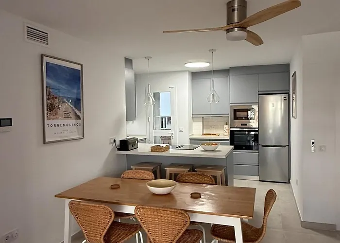 Comfortable Spacious Flat Near Station *