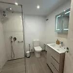 Comfortable Spacious Flat Near Station 아파트