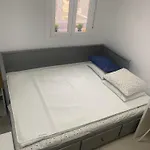 Comfortable Spacious Flat Near Station 아파트 *