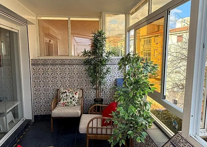 Comfortable Spacious Flat Near Station Appartement