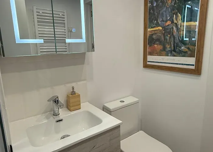 아파트 Comfortable Spacious Flat Near Station *