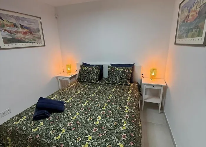 Comfortable Spacious Flat Near Station Lejlighed *