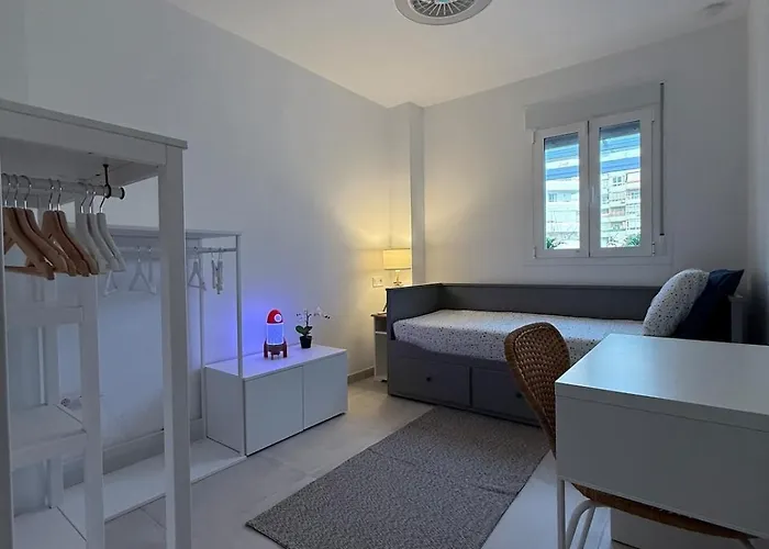 Lejlighed Comfortable Spacious Flat Near Station *